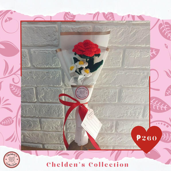 Rose w/ 3 small flowers - ₱260