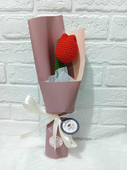 Red Tulip ₱100
